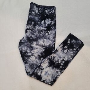 Wild Fable Black & Gray Tie-Dye High-Rise Leggings  Size Large EUC